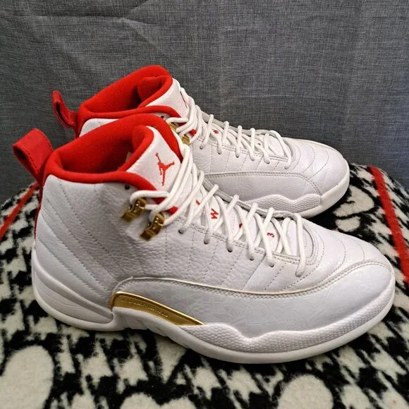 Nike Air Jordan Men Air Jordan 12 White Leather Sneakers Size 9